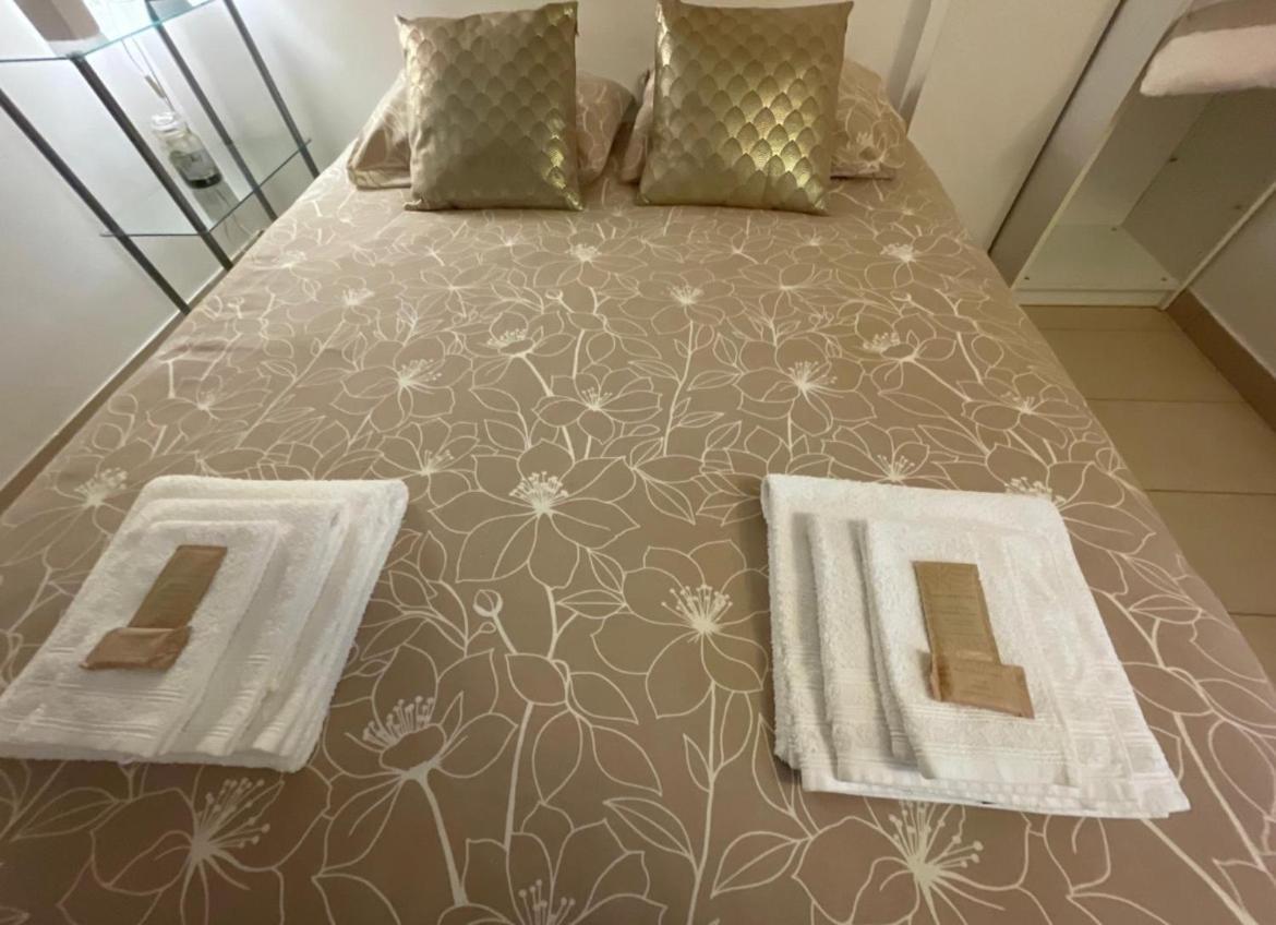 Sabrina Maison Chic Dolce Nido Sul Mare ซานบาร์โตโลเมโอ อัล มาเร ภายนอก รูปภาพ