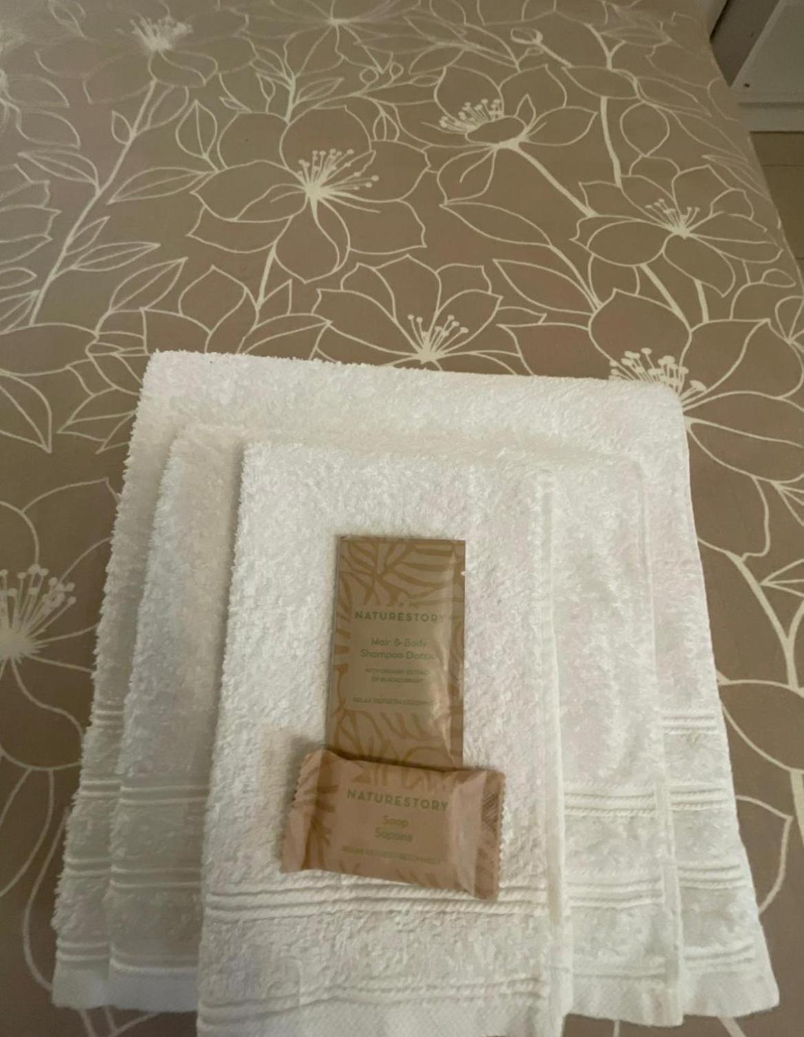 Sabrina Maison Chic Dolce Nido Sul Mare ซานบาร์โตโลเมโอ อัล มาเร ภายนอก รูปภาพ
